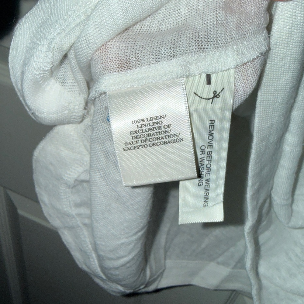 NWOT Ann Taylor White Embellished Tank Top - Picture 6 of 7